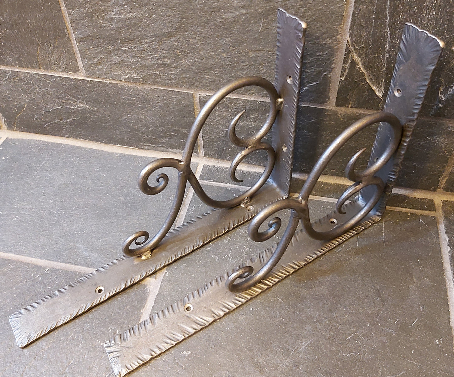 Heart Swirls Shelf Brackets