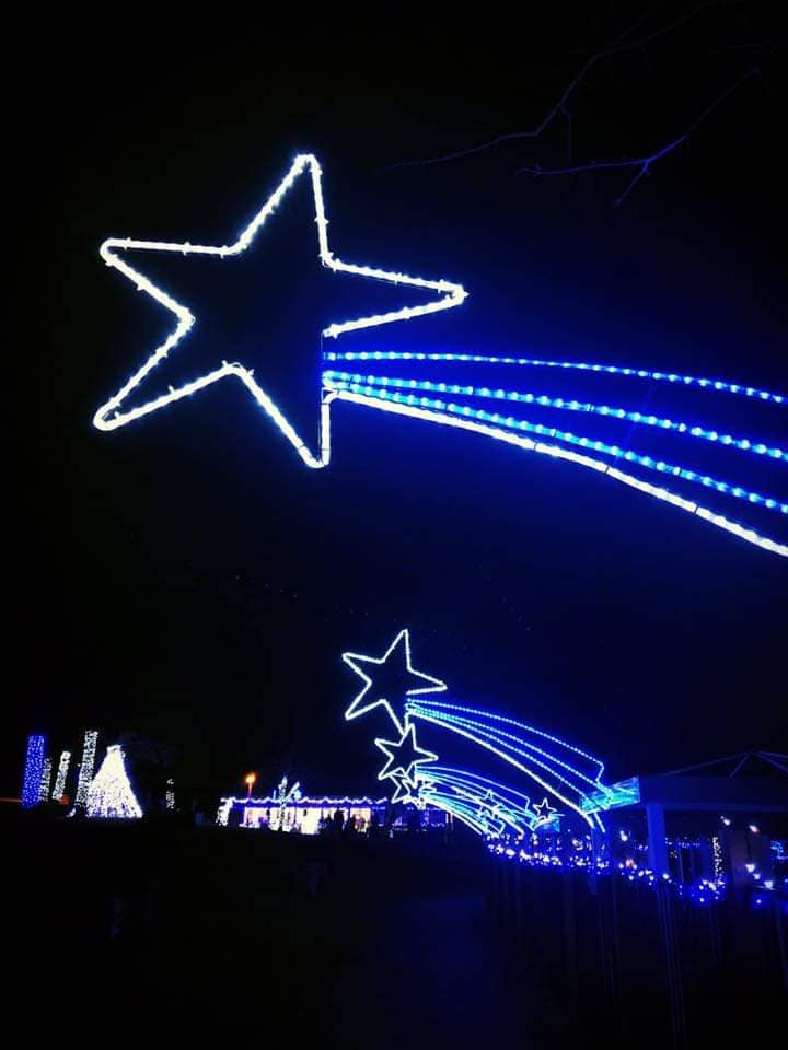 Fairmont Holiday light installation